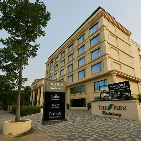 Отель The Fern Residency Sarnath Варанаси Экстерьер фото